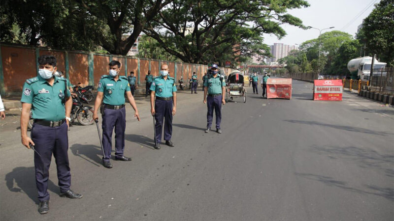 কঠোর লকডাউন,কঠোর প্রশাসন