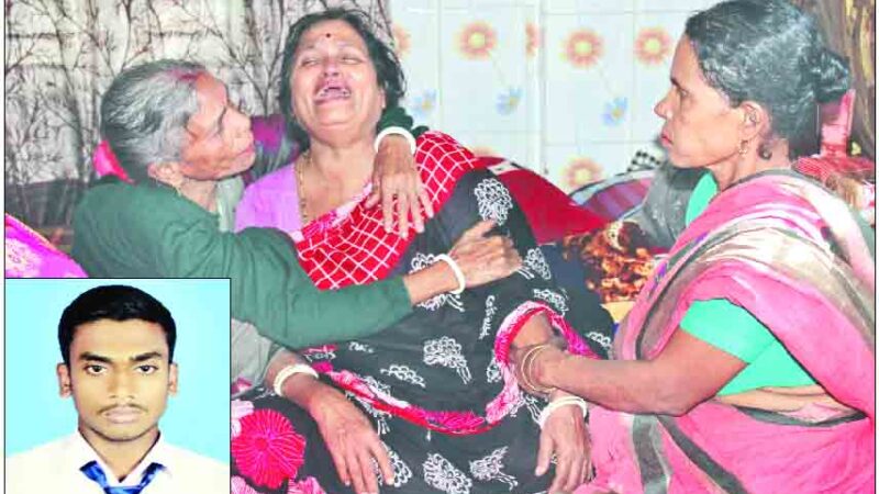 নবম শ্রেণী ছাত্রের আত্মহত্যা উদয়ন মাধ্যমিক বিদ্যালয়ের