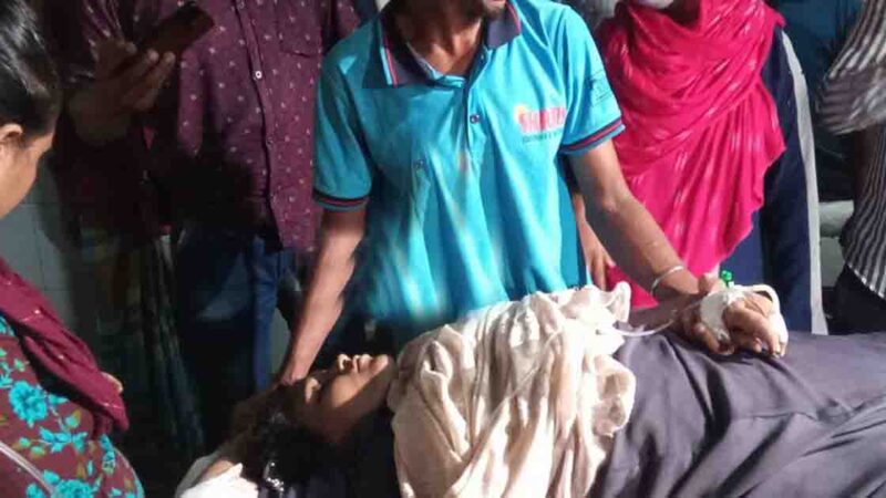 কিশোরী বধূকে হত্যাচেষ্টা