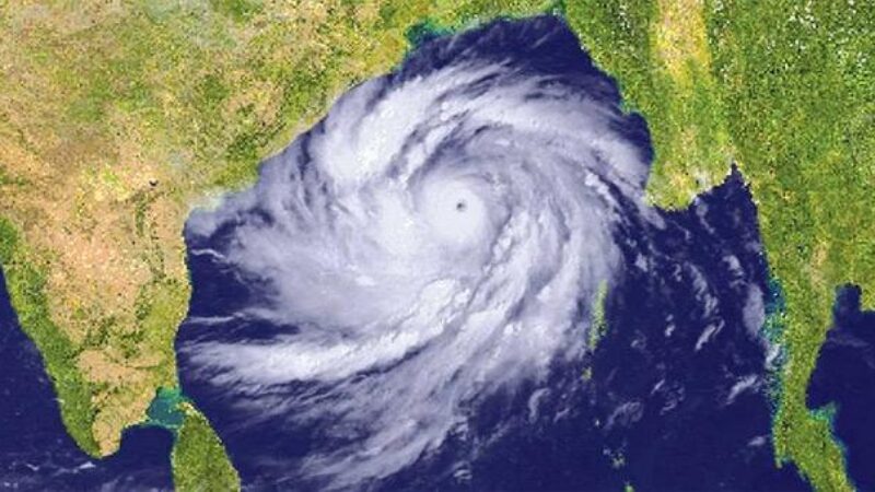 ঘূর্ণিঝড় ‘ইয়াস’ ভয়ংকর রুপ নিচ্ছে।