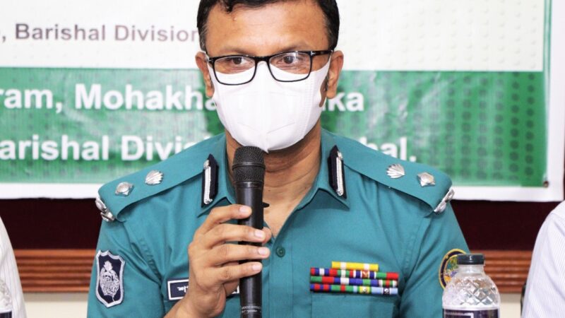 এই পেন্ডামিক পরিস্থিতিতে কর্তব্য পালনের পাশাপাশি ফ্রন্ট ফাইটার হিসেবে সবসময় মাঠে আছি বিএমপি কমিশনার।
