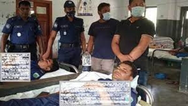 পালিয়ে গেলো আসামি দুই পুলিশ কর্মকর্তাকে ছুরি মেরে