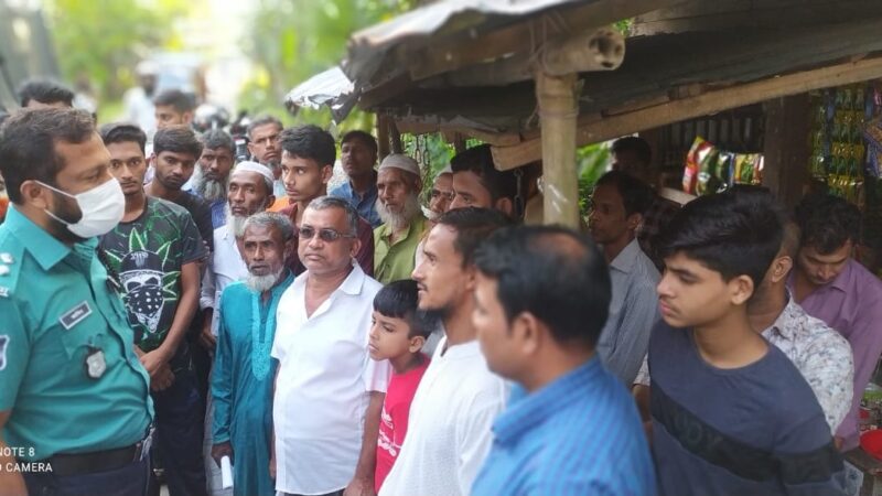 নির্বাচন করার ল‌ক্ষ্যে  উপ-পুলিশ কমিশনার উত্তর মোঃ জাকির হোসেন মজুমদার পিপিএম