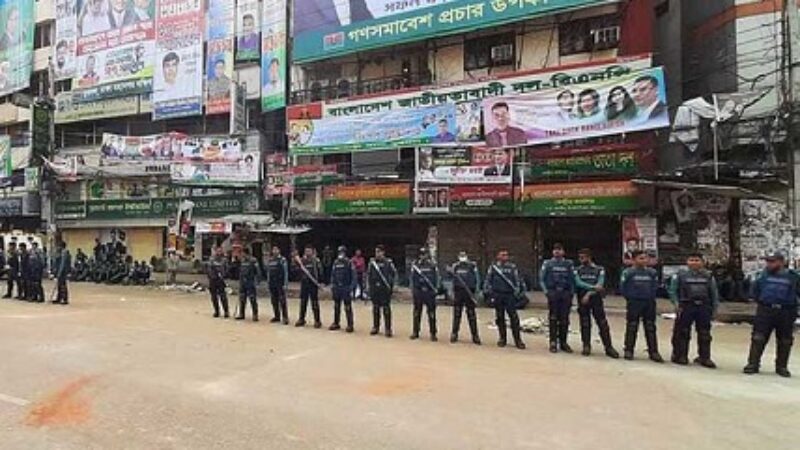 রাজধানী আ.লীগ ও পুলিশের পাহারায়