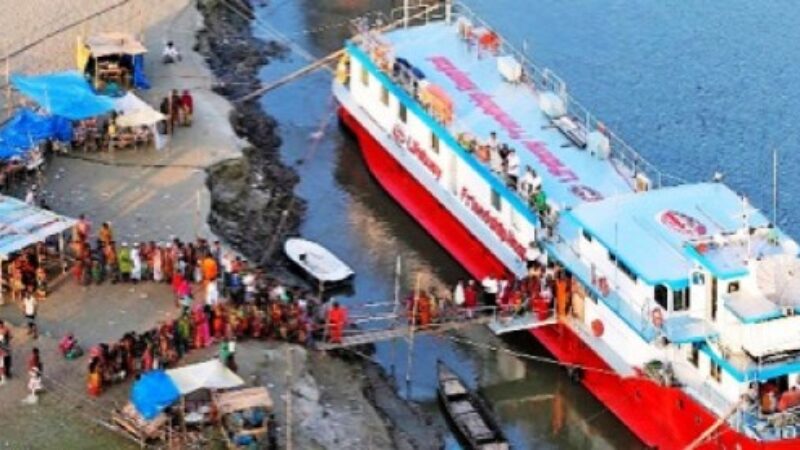 সৌদি অর্থায়নের ভাসমান হাসপাতাল