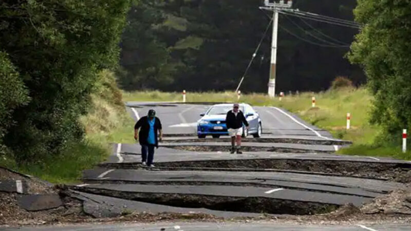 ৭ দশমিক ১ মাত্রার ভূমিকম্প নিউজিল্যান্ডে