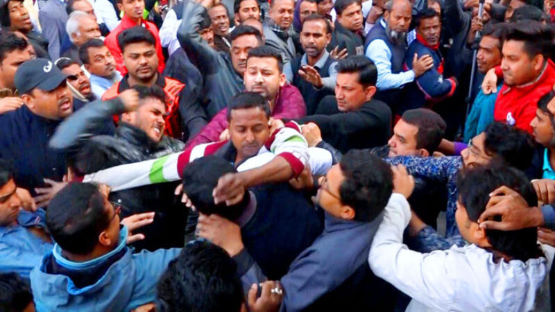 আ.লীগ ‍এবং ছাত্রলীগ উত্তেজনায় সাংবাদিক হেনস্থা বরিশালে