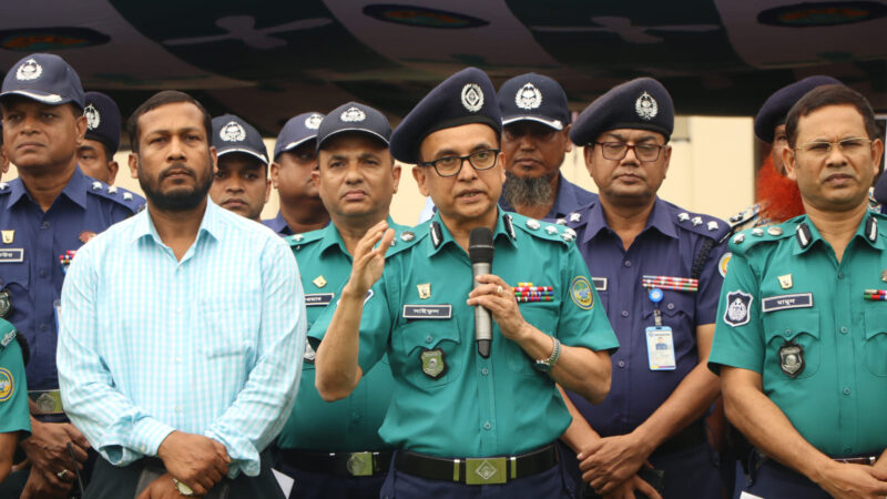 বরিশাল সিটি কর্পোরেশন নির্বাচন-২০২৩ উপলক্ষে ব্রিফিং প্যারেড অনুষ্ঠিত