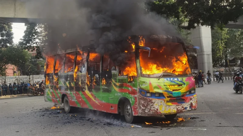 ফায়ার সার্ভিস-২৭ ঘণ্টায় ১৬ অগ্নিসংযোগের ঘটনা সারা দেশে