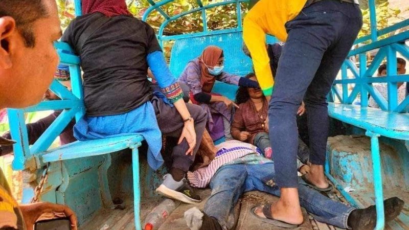 চাঁদের গাড়ী খাদে পড়ে ০২ নারী পর্যটক নিহত