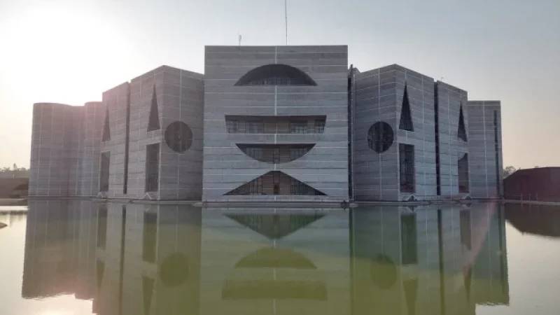 সাংবিধানিক বাধ্যবাধকতা নেই সংসদে প্রধান বিরোধী দল থাকার