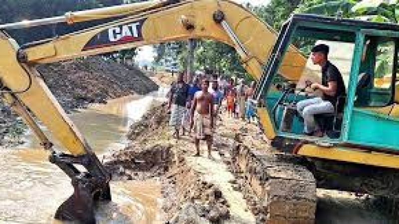 ৭ টি খাল খনন দুই বছর পর শুরু হলো নগরীর
