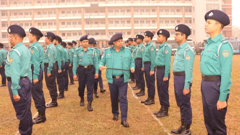 বরিশাল মেট্রোপলিটন পুলিশ এর মাস্টার প্যারেড অনুষ্ঠিত