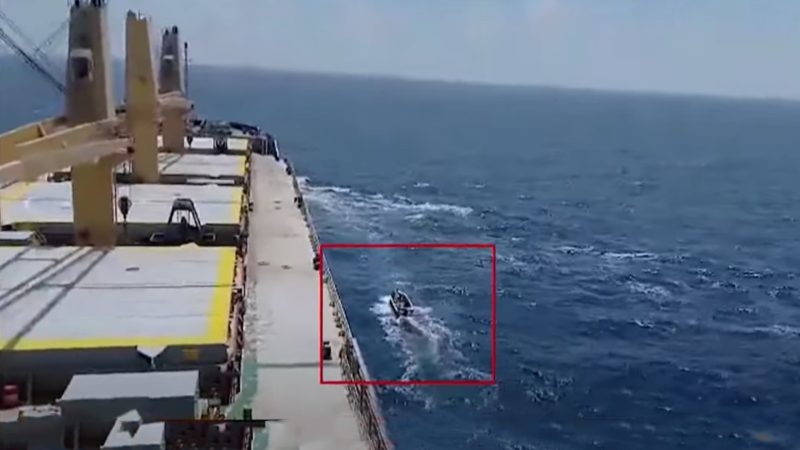 জিম্মি বাংলাদেশি জাহাজের ২৩ নাবিক ৩১ দিন পর মুক্ত হলো