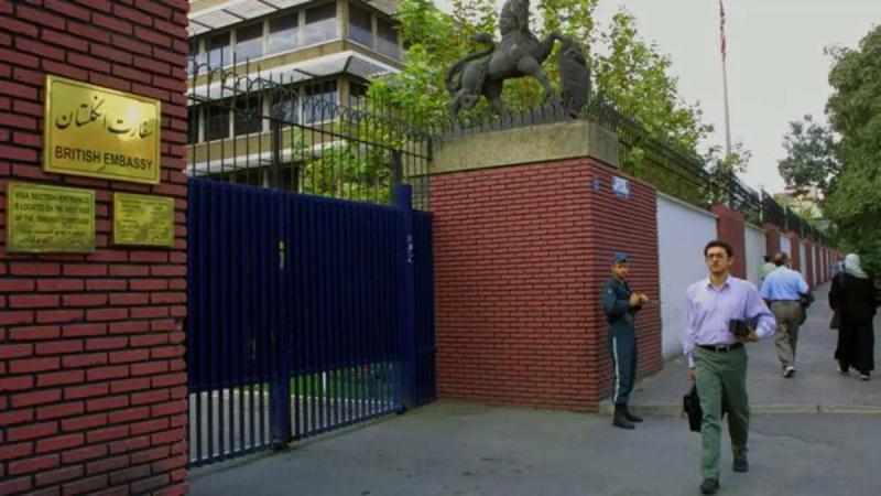 সাময়িকভাবে বন্ধ ঘোষণা তেহরানে ব্রিটিশ দূতাবাস