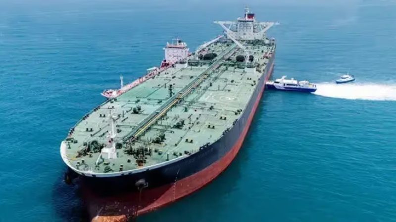 ১ লাখ টন অপরিশোধিত তেল সৌদি আরব থেকে আসছে আরও