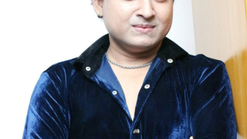 আমার সবচেয়ে বড় প্রাপ্তি নতুনদের স্বপ্ন পূরণ : স্বপ্নবাজ জুয়েল অপূর্ব