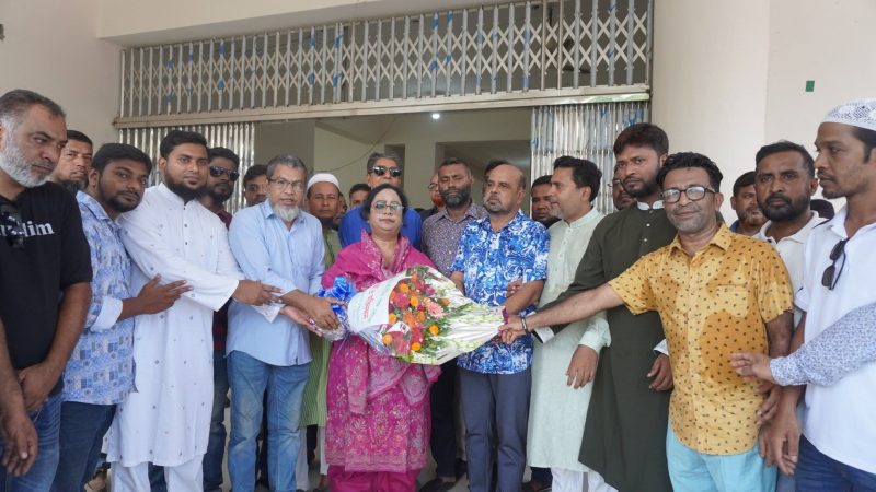 বিলকিস আক্তার জাহান শিরীন এর সাথে বাংলাদেশ জাতীয়তাবাদী মুক্তিযুদ্ধের প্রজন্ম বরিশাল জেলা দক্ষিণ ও মহানগরের নবগঠিত কমিটির নেতৃবৃন্দ