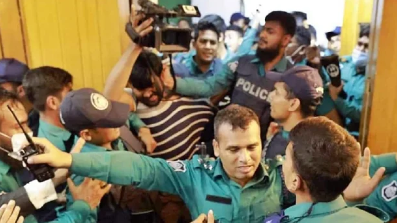 প্রশাসনের মামলার আশ্বাসে ফিরলেন সাংবাদিকরা,সাংবাদিকদের ওপর হামলা