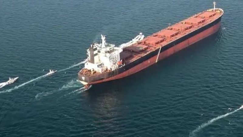 আবারও বন্ধের ঘোষণা ইরানের হরমুজ প্রণালি